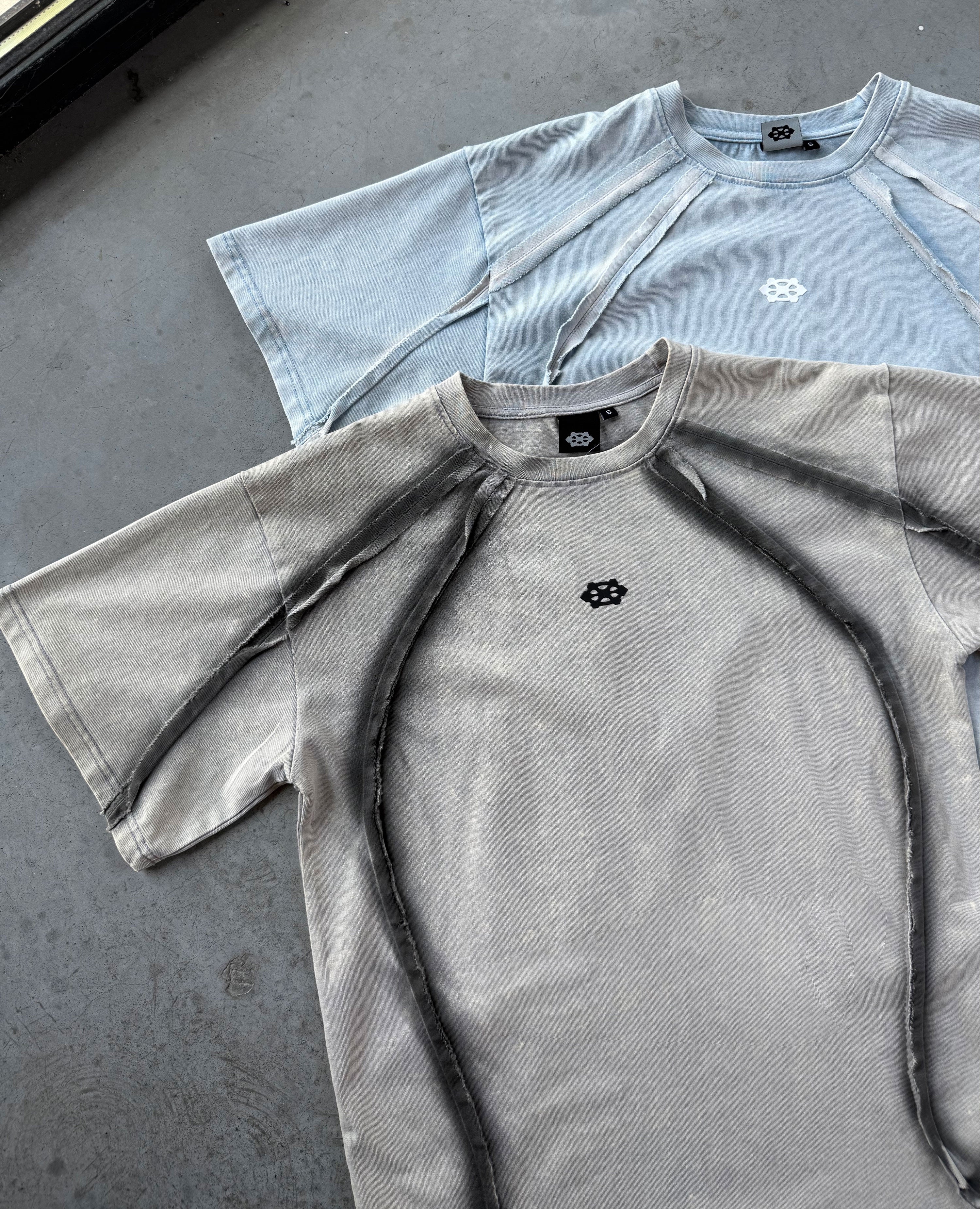 GREY ATOM T-SHIRT