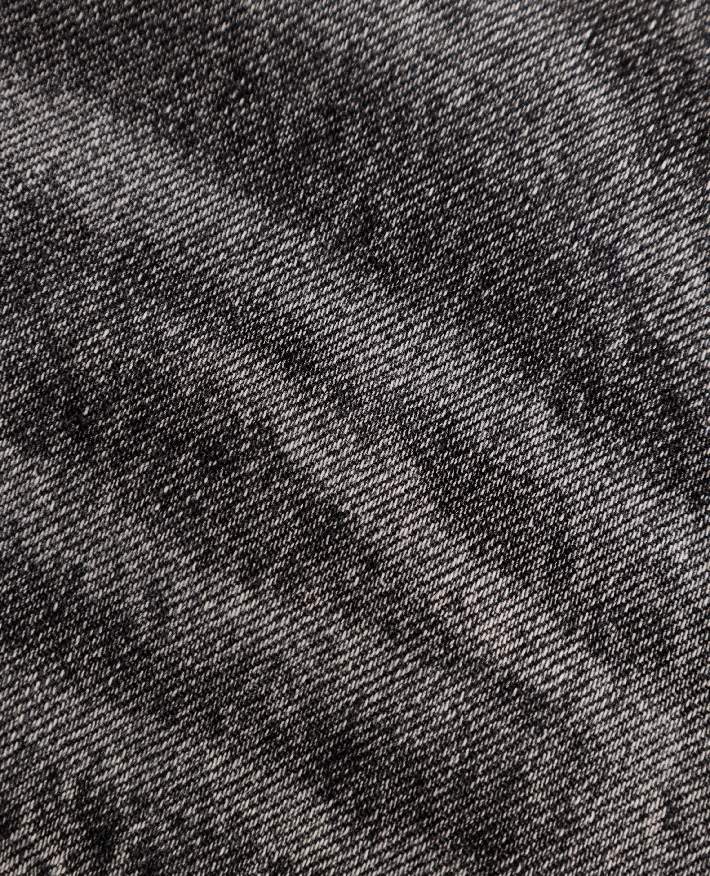 STRAIGHT EVERYDAY DENIM