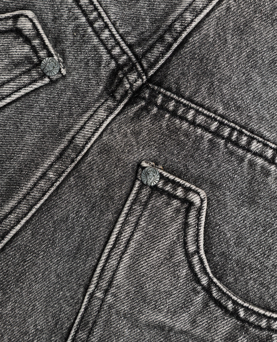 STRAIGHT EVERYDAY DENIM