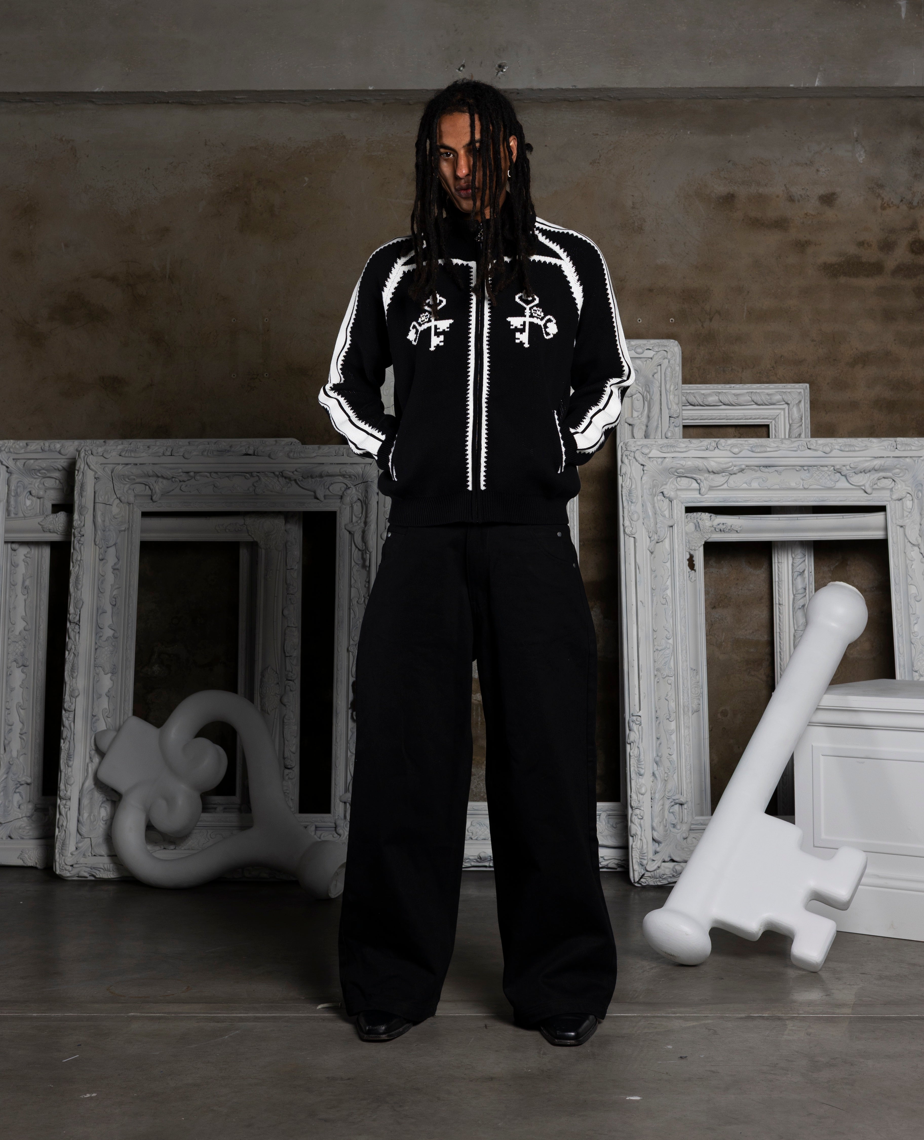 CROSSKEY ZIPPER KNIT