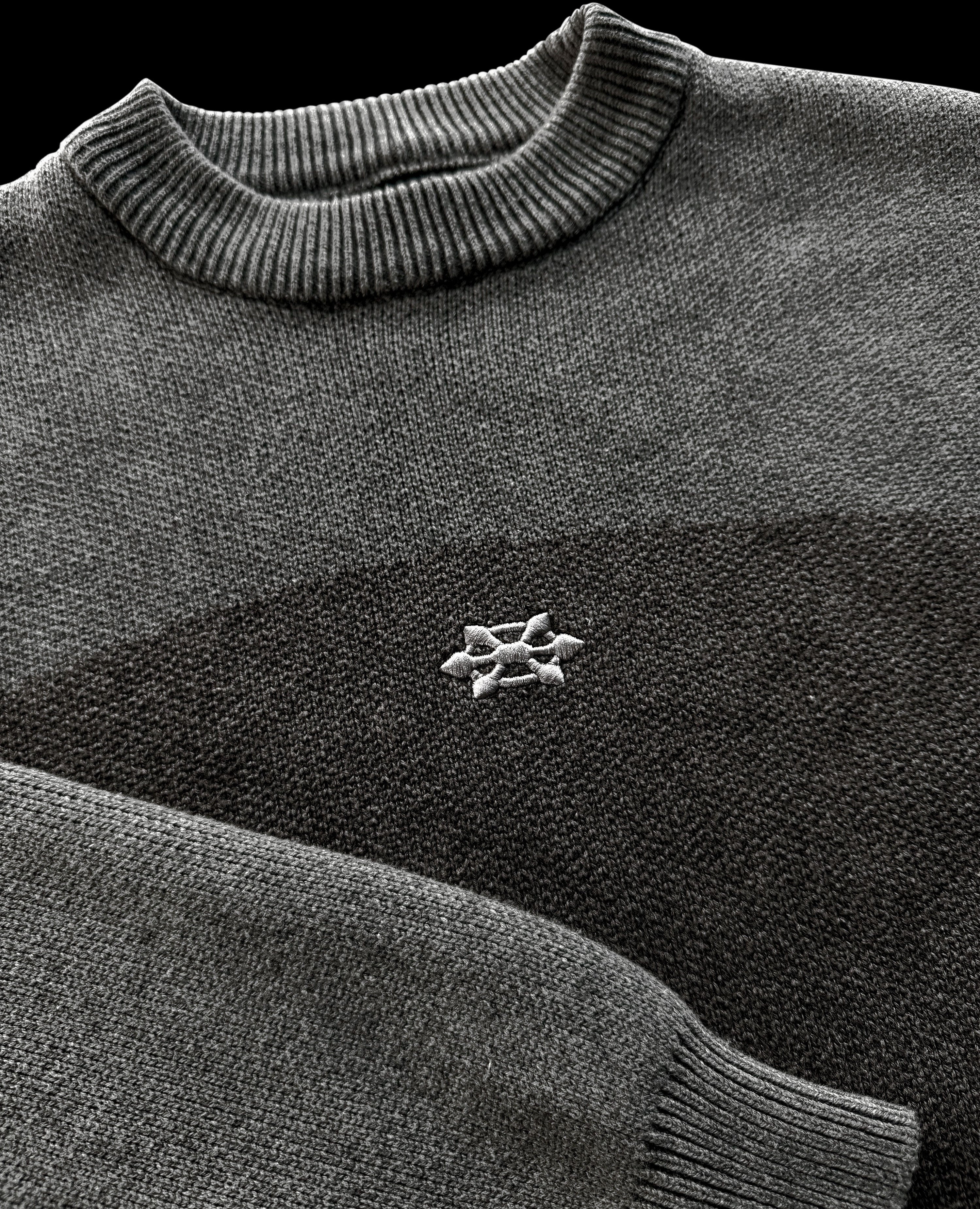 DARK TREMOR KNITWEAR